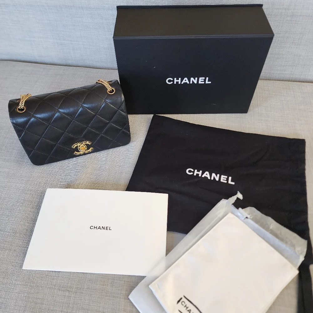 Chanel flap bag - Picture 4 of 16